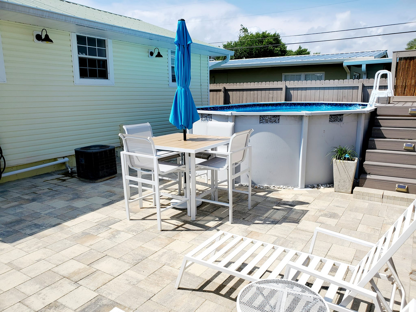 81a876733ddf54f020bb469bc9f03c4e