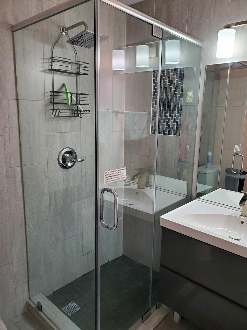 86b51e0e7e94d93bf0be252c73946255