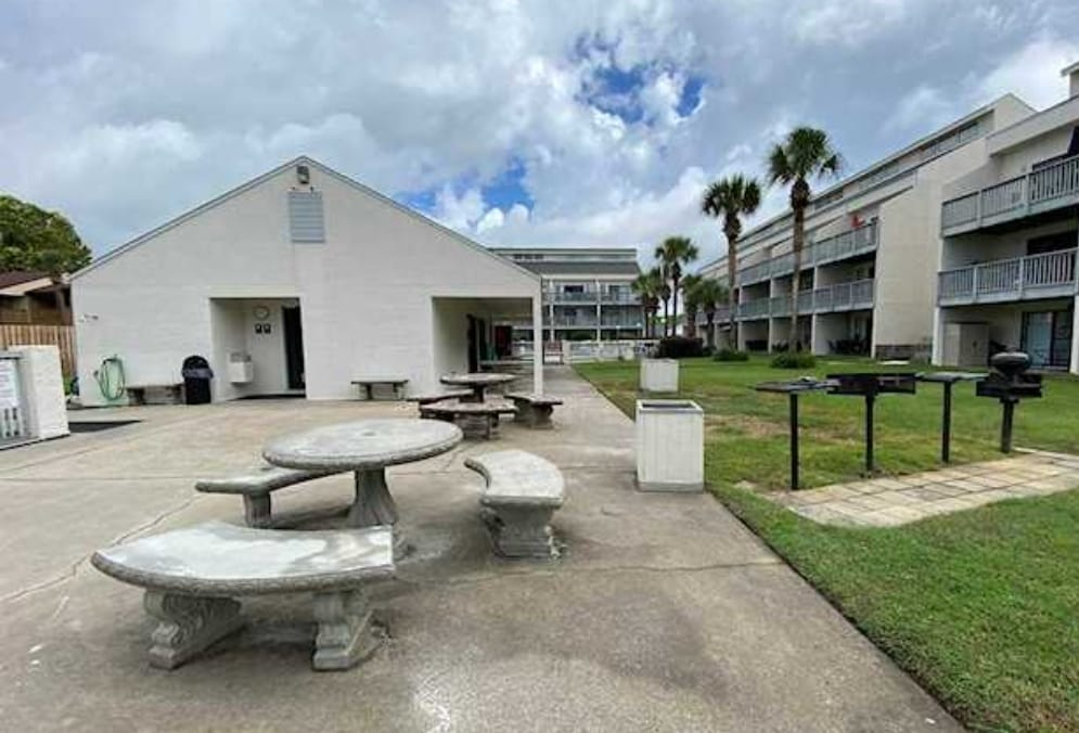 9831db353398129a982281383204ac09